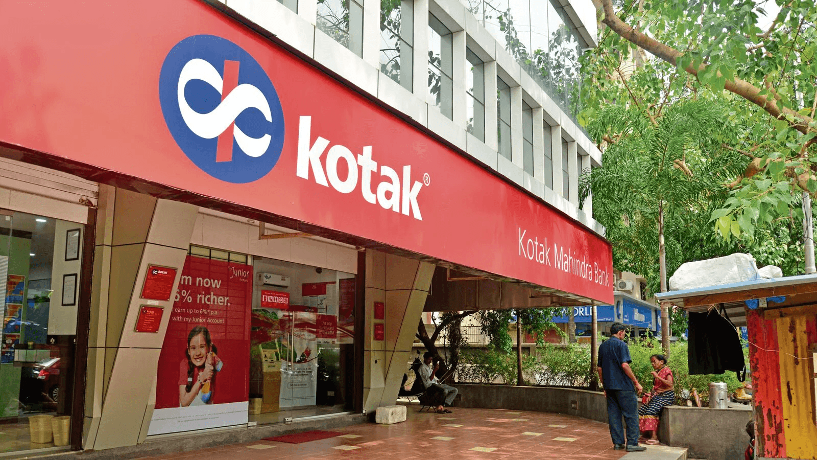 Kotak Mahindra Bank: Innovative Digital Banking