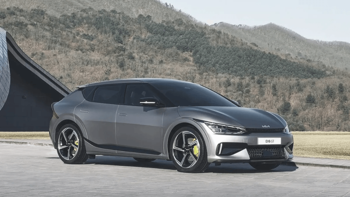 Kia EV6: Luxury Meets Technology