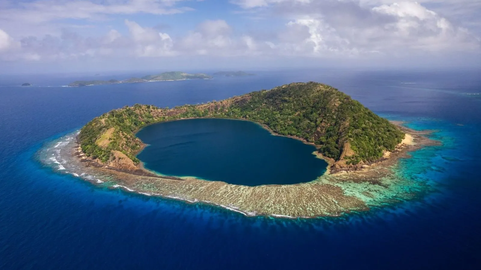 Fiji – Where Love Meets Adventure