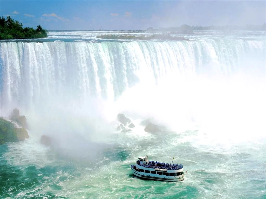 Canada: The Great Family Escape