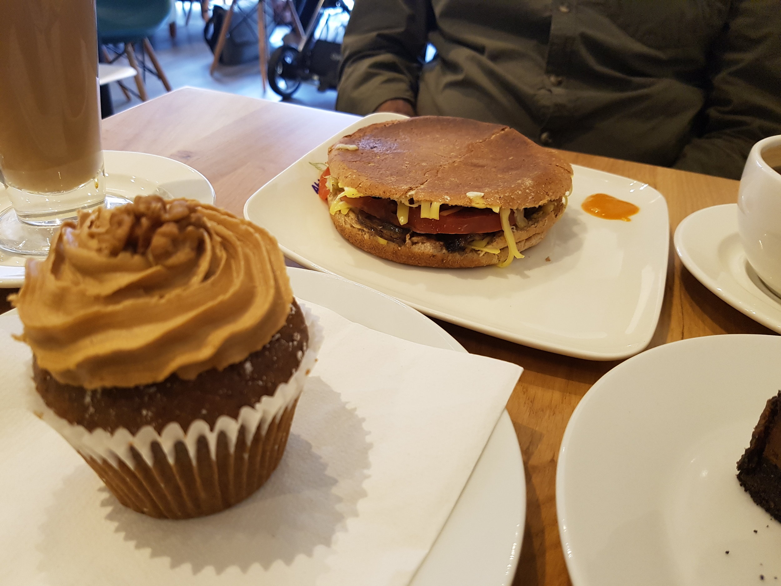 Ahimsa – The Vegan Café, Shirdi – A Spiritual Vegan Retreat 