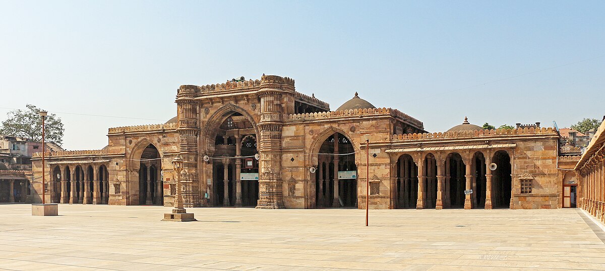 Jama Masjid: A Mughal Architectural Masterpiece