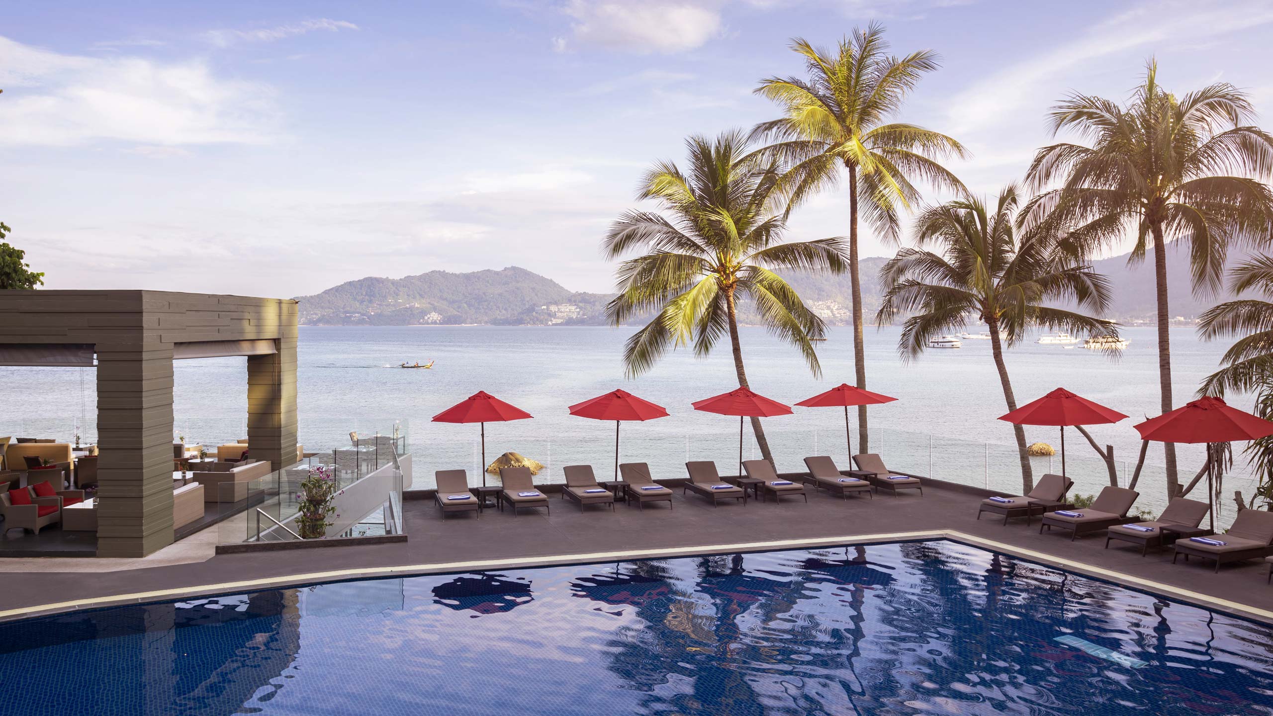 Amari Phuket – Beachfront Elegance & Luxury