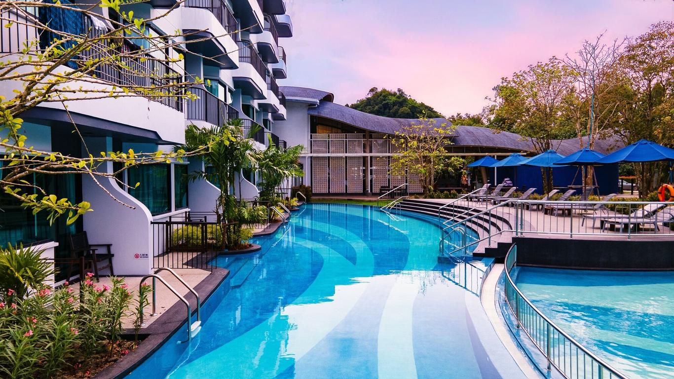 Holiday Ao Nang Beach Resort Krabi – Budget Luxury with Stunning Views