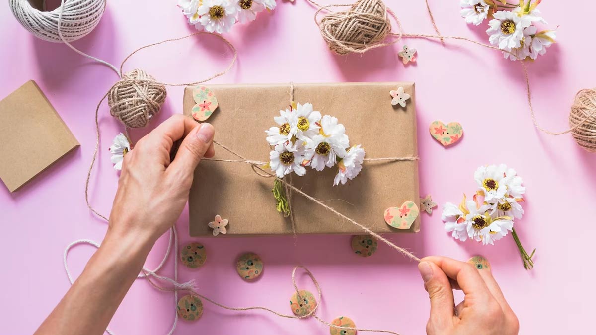 10 Best DIY Birthday Gifts For Friend