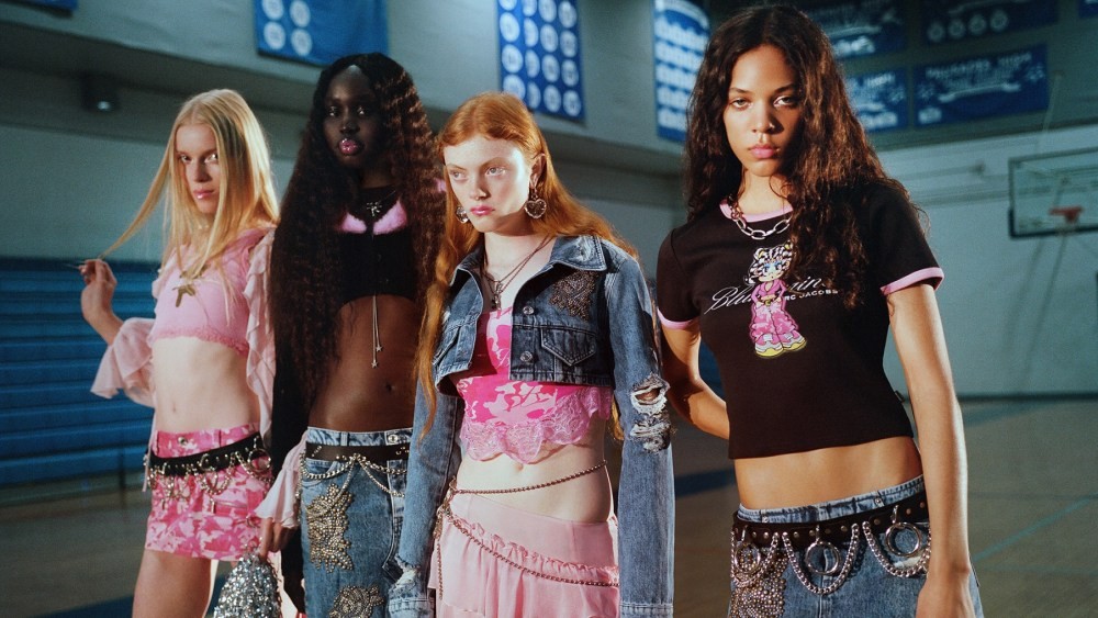Y2K Revival: Nostalgia Meets Modernity