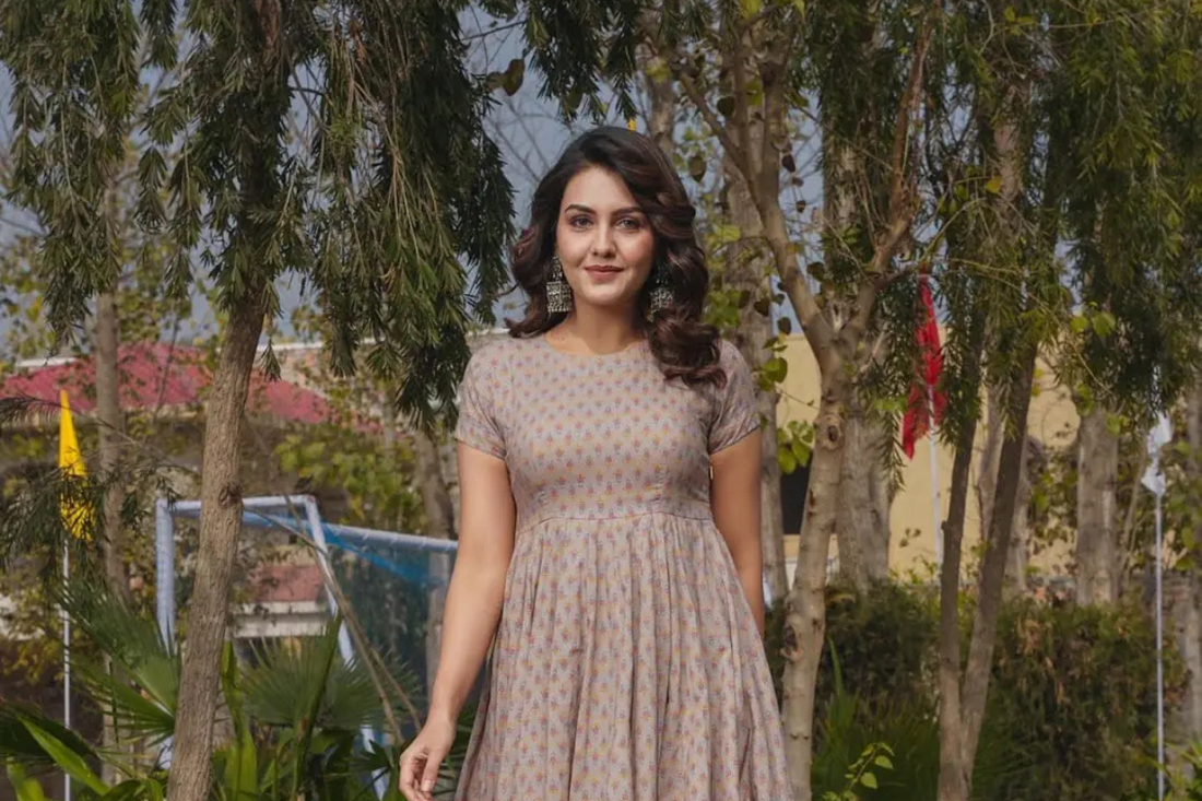 Maxi Dresses: Flowing Elegance
